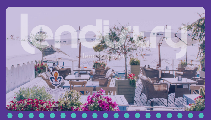 How to Host a Business Casual Outdoor Gathering