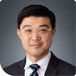 Clark Wen Headshot